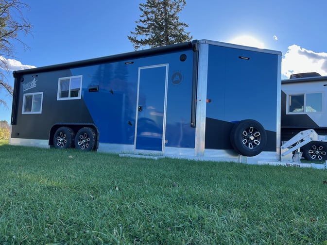 13 Yetti T821-PRKB Traxx Edition