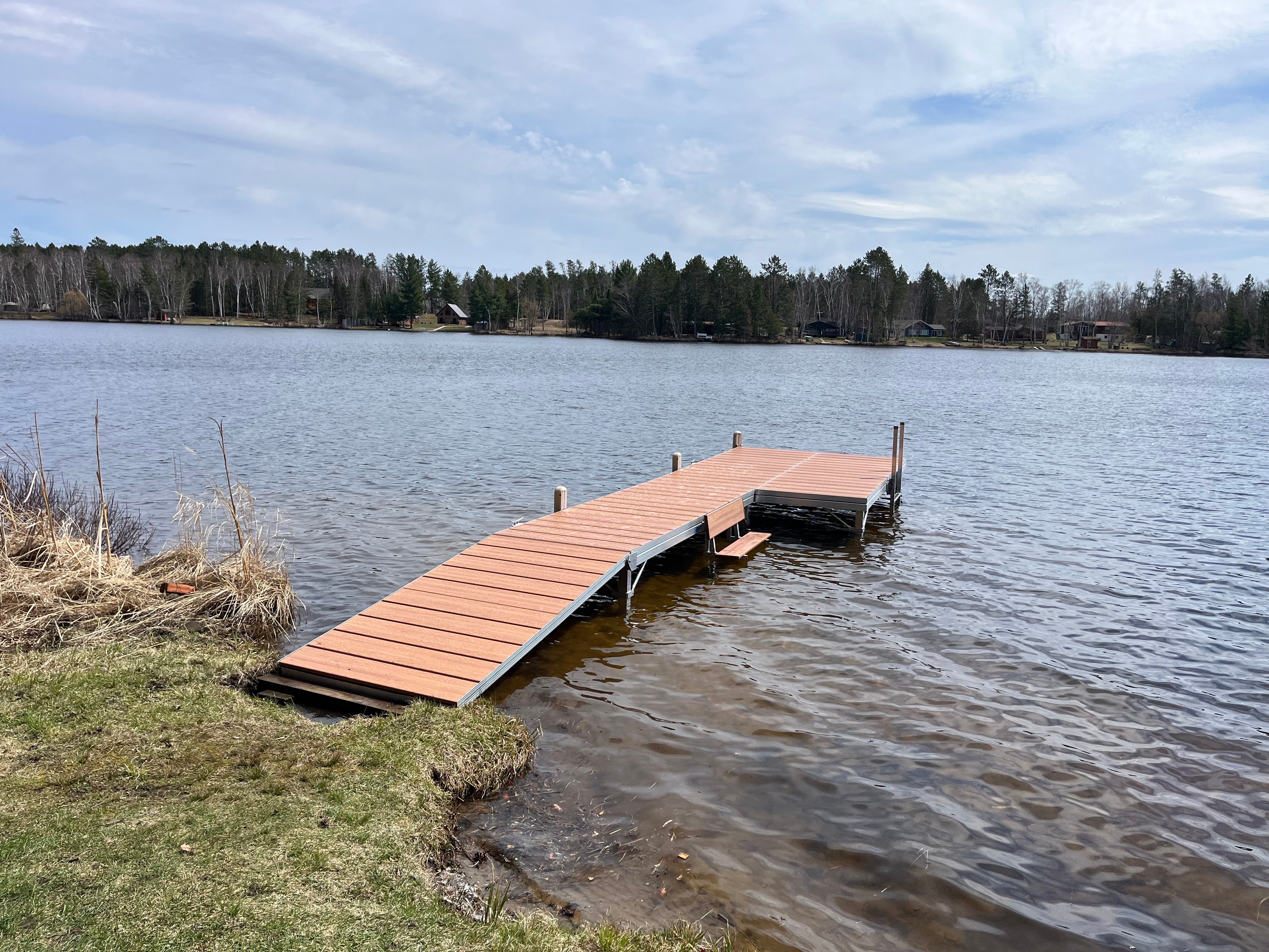 Multi-Dock with Woodgrain