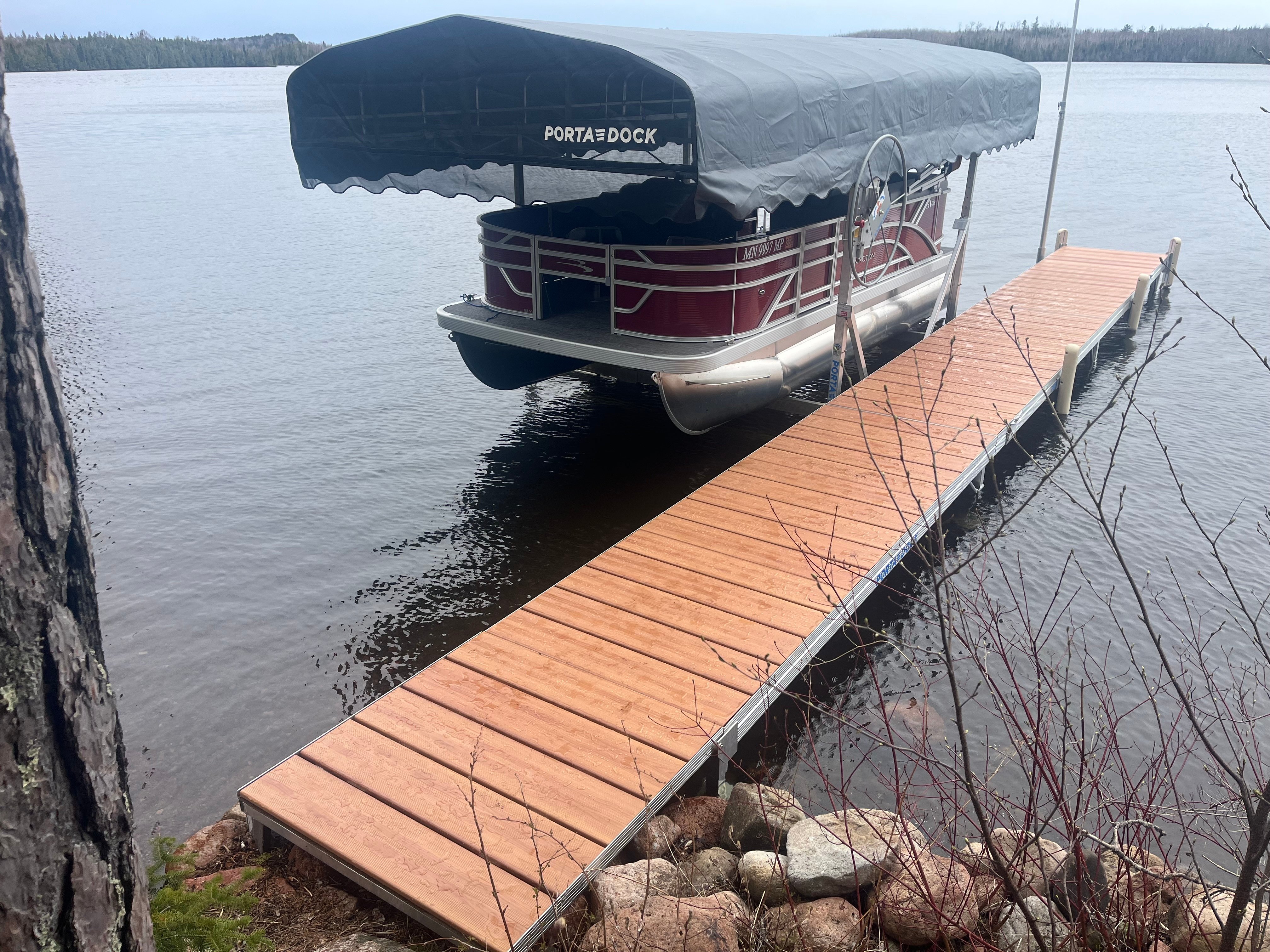 Multi-Dock with Woodgrain Decking